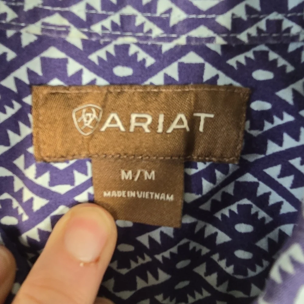 Ariat Men's Short Sleeve Navy & Light Blue Geometric Button Up Shirt Collar Med